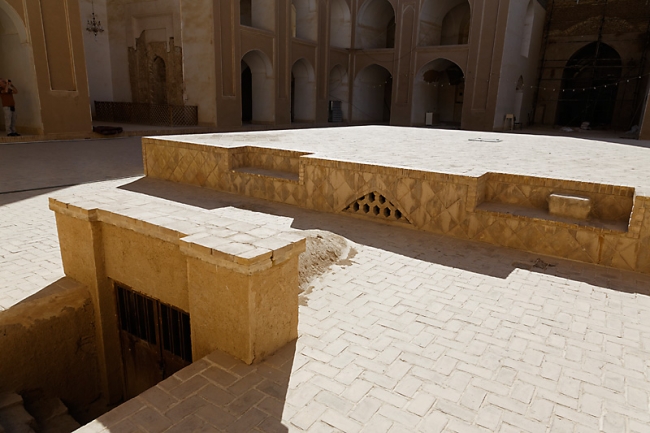 Abarkuh-La vieille ville-108